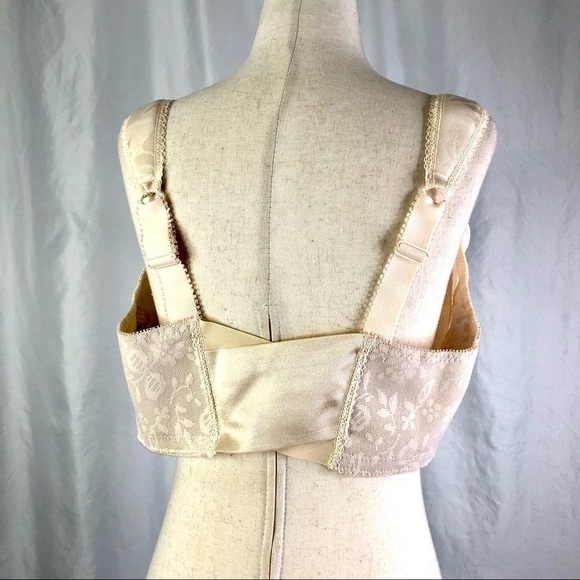 SET OF TWO Playtex 18 Hour Custom Flex Back wireless front close bras 44C beige - Picture 2 of 5